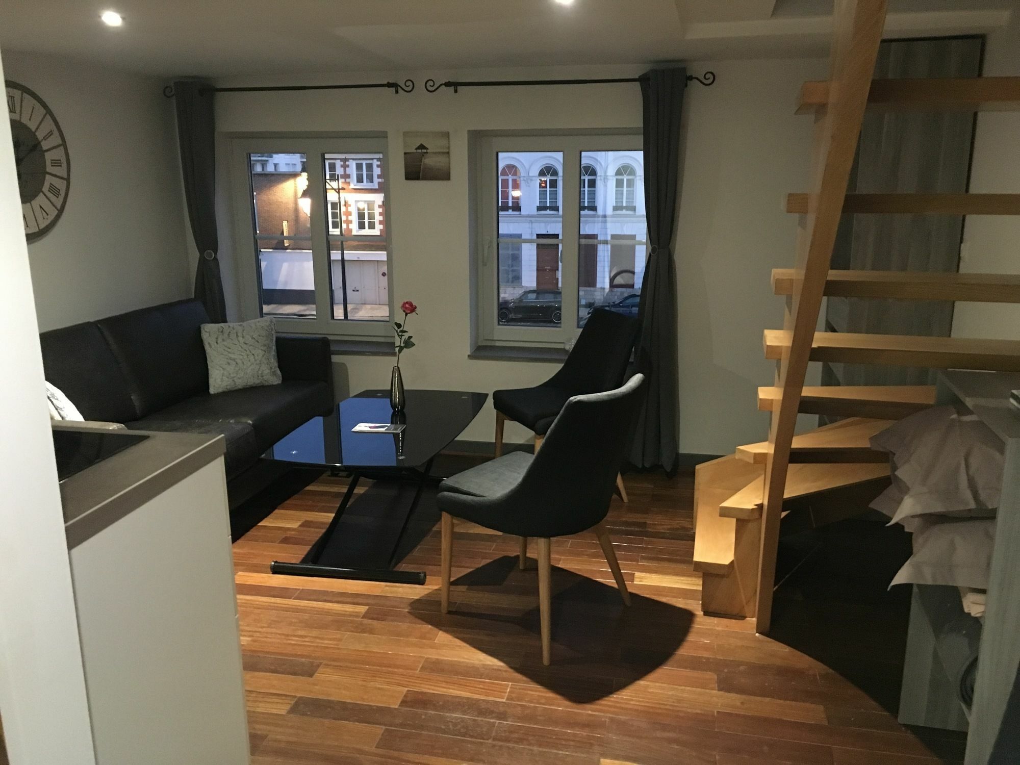 Little Plaza Appart'Hotel Lille Bagian luar foto