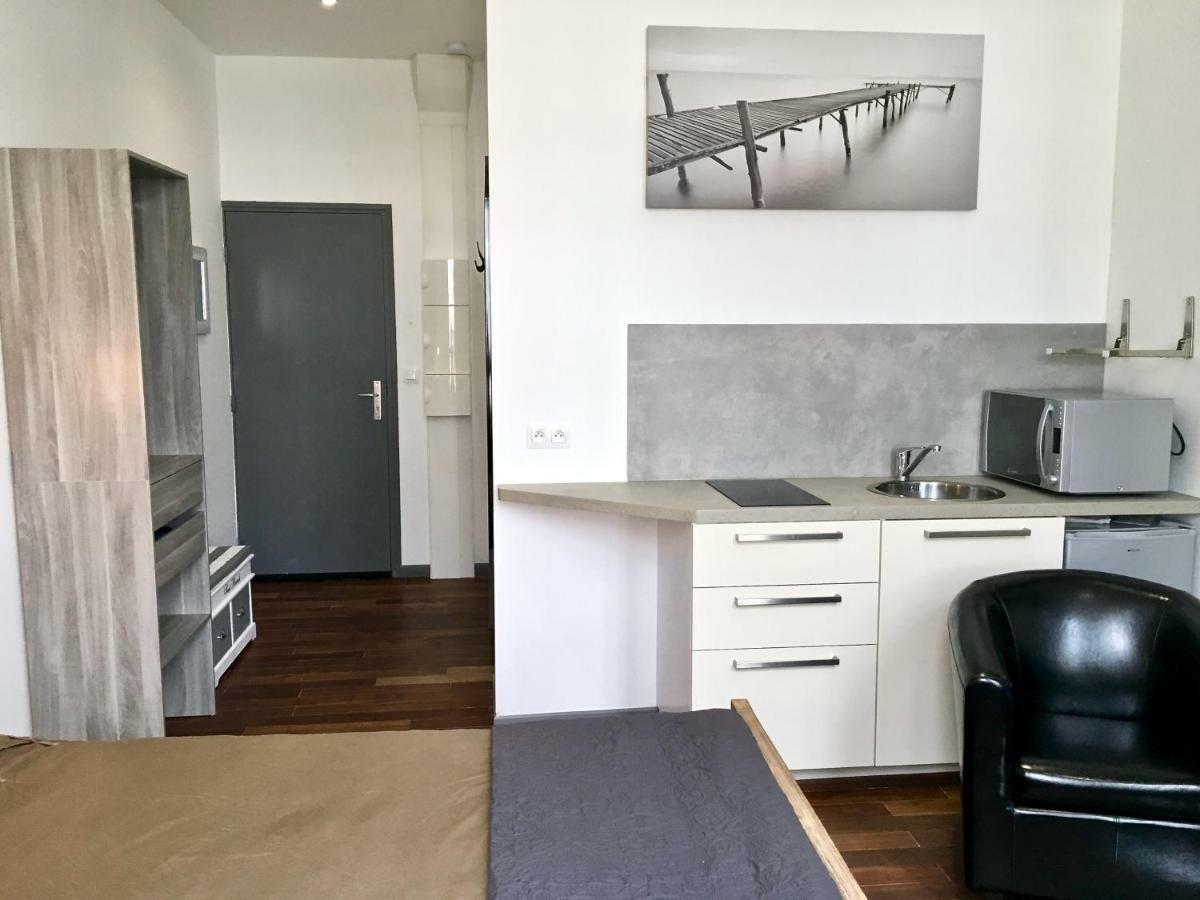Little Plaza Appart'Hotel Lille Bagian luar foto