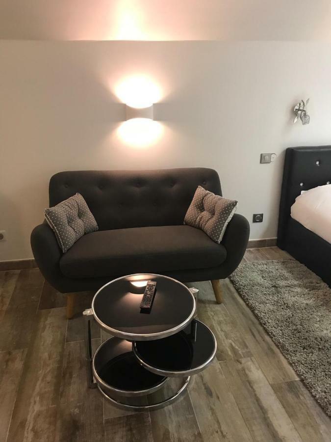 Little Plaza Appart'Hotel Lille Bagian luar foto